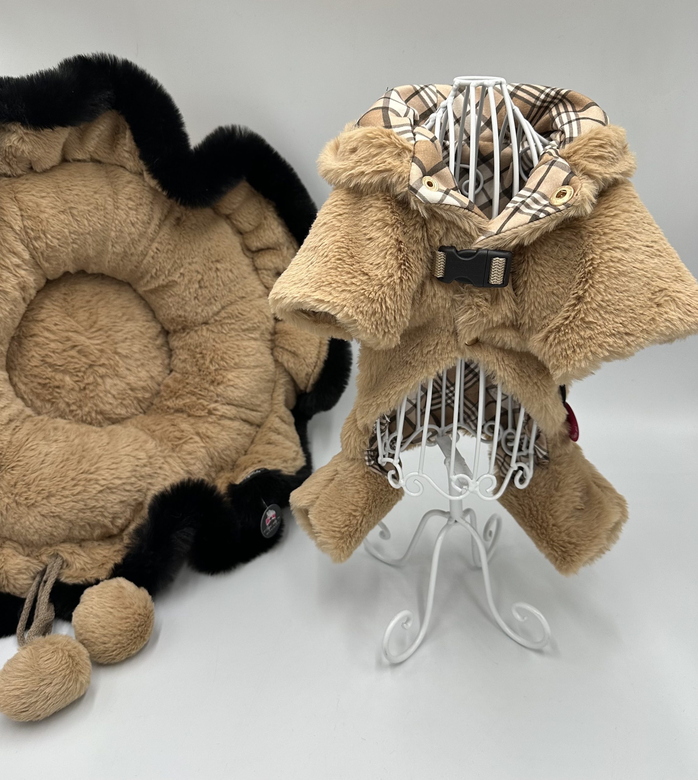 Kombinezon z uchwytem na smycz KMB 11 - obrazek 3